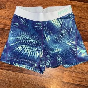 nike pros
womens size medium